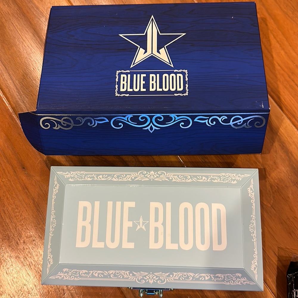 Jeffree Star Cosmetics Blue Blood Artistry Eyeshadow Palette